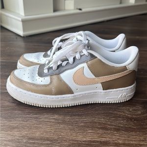 Tan nike air force ones
